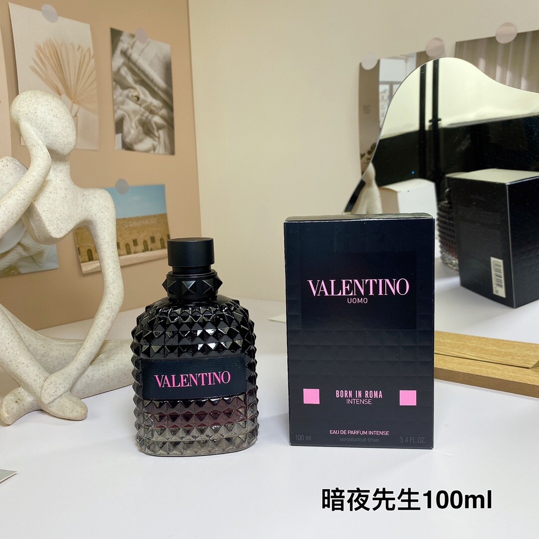 华伦天奴暗夜先生香水100ml华伦天奴罗马男士热烈版/暗夜先生100mlValentino Uomo Born In Roma Intense,2023品牌：华伦天奴属性：男香香调