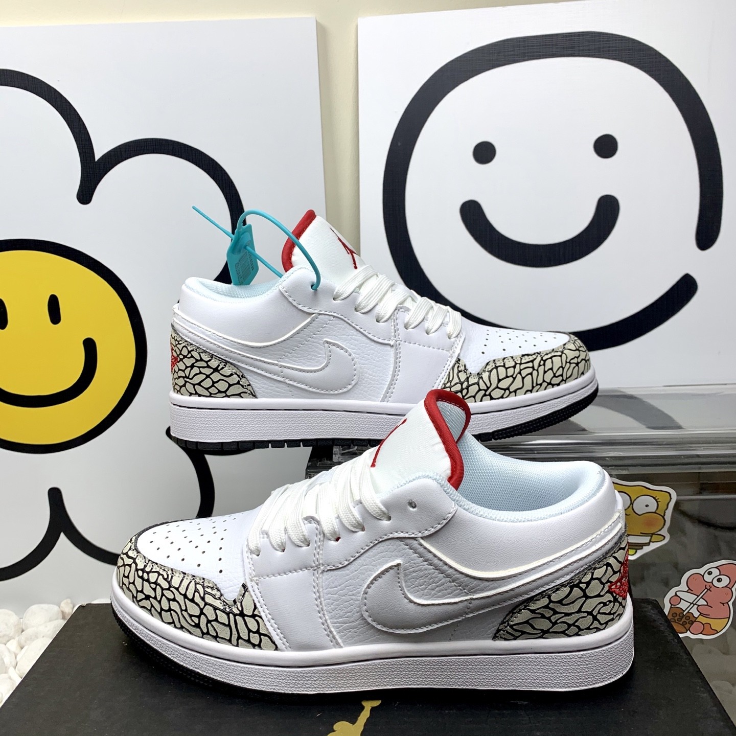   AJ Jordan Air Jordan 1 Low 耐磨防滑 AJ低帮水泥灰 复古板鞋 36-44码！N1