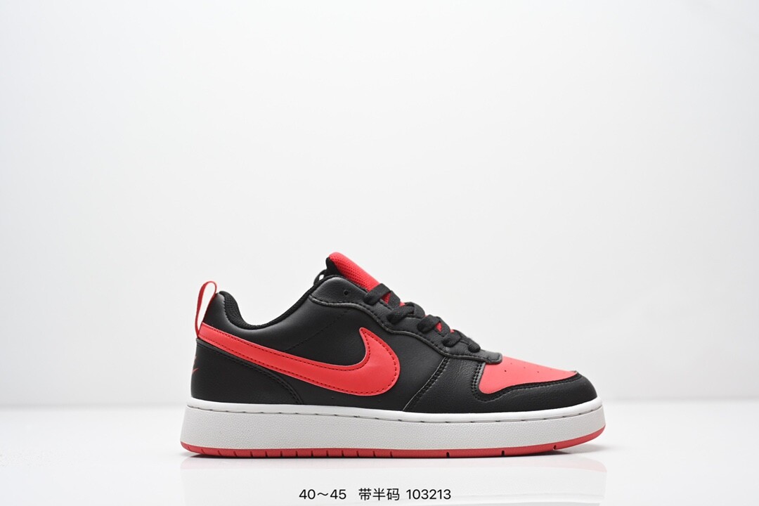 真标 带半码  耐克Nike Court Borough   低帮百搭透气休闲运动板鞋，经典耐用的设计，兼顾舒适脚感和出众风范，演绎匠心之作。结构性的支撑贴合感结合复古篮球设计，塑就场外全明星风范 货号:BQ5448 109 编码：103213尺码：看图所示