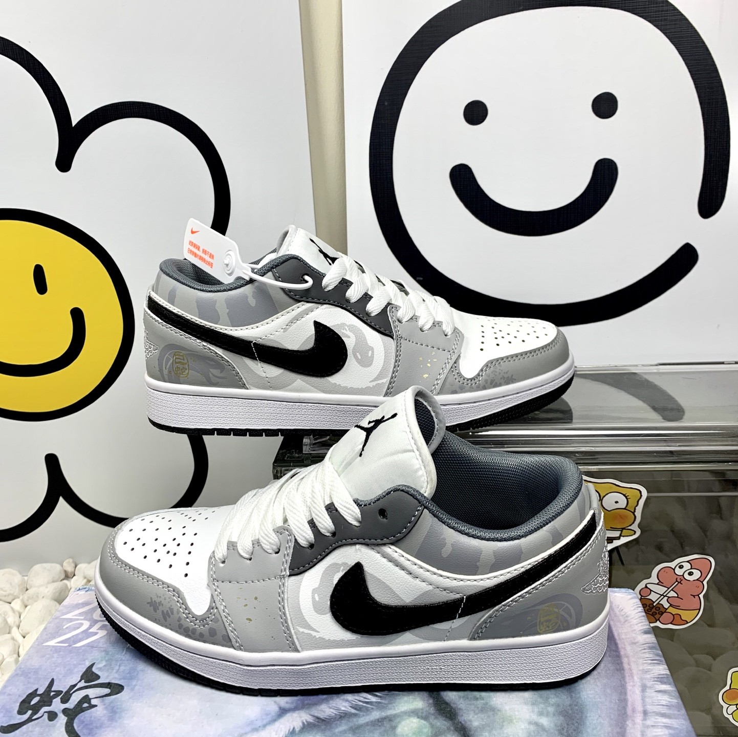  AJ Jordan Air Jordan 1 Low 耐磨防滑 AJ低帮银雾蛇 复古板鞋 36-44码！A1