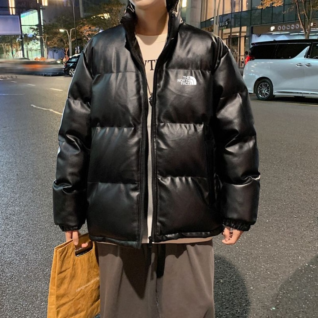 The North Face/TNF北面 2023FW专柜同步发售加厚版漆面羽绒棉服皮棉衣皮衣外套】美版限定系列皮棉衣，内里采用高克重比羽绒棉填充，保暖性极强