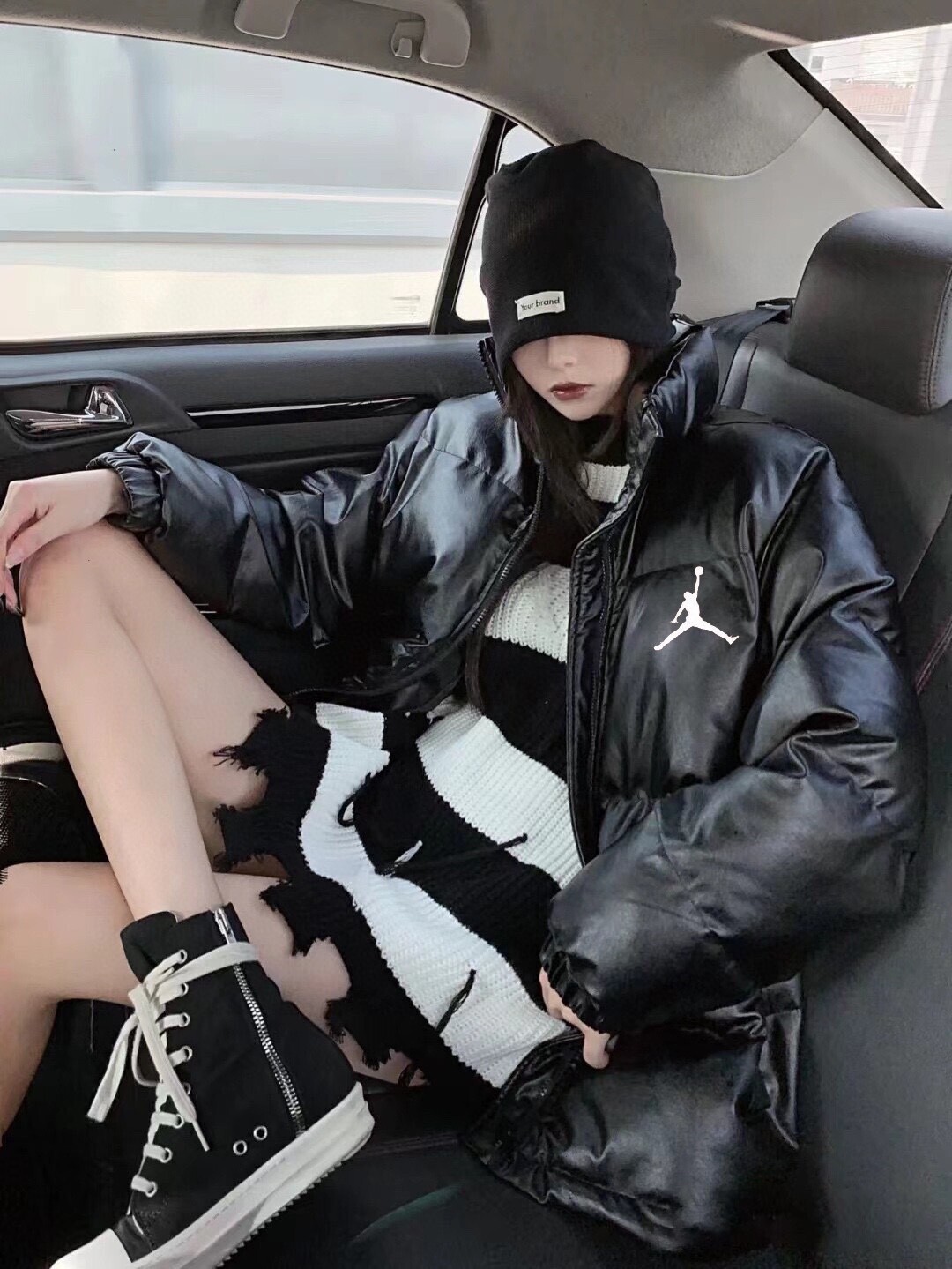 AirJordan乔丹飞人新款皮质羽绒棉服重磅上真正的狠货它来了！此款纯正进口皮质充绒羽绒棉服不管是细节还是保暖性都会给你一个完美的定义！Offic