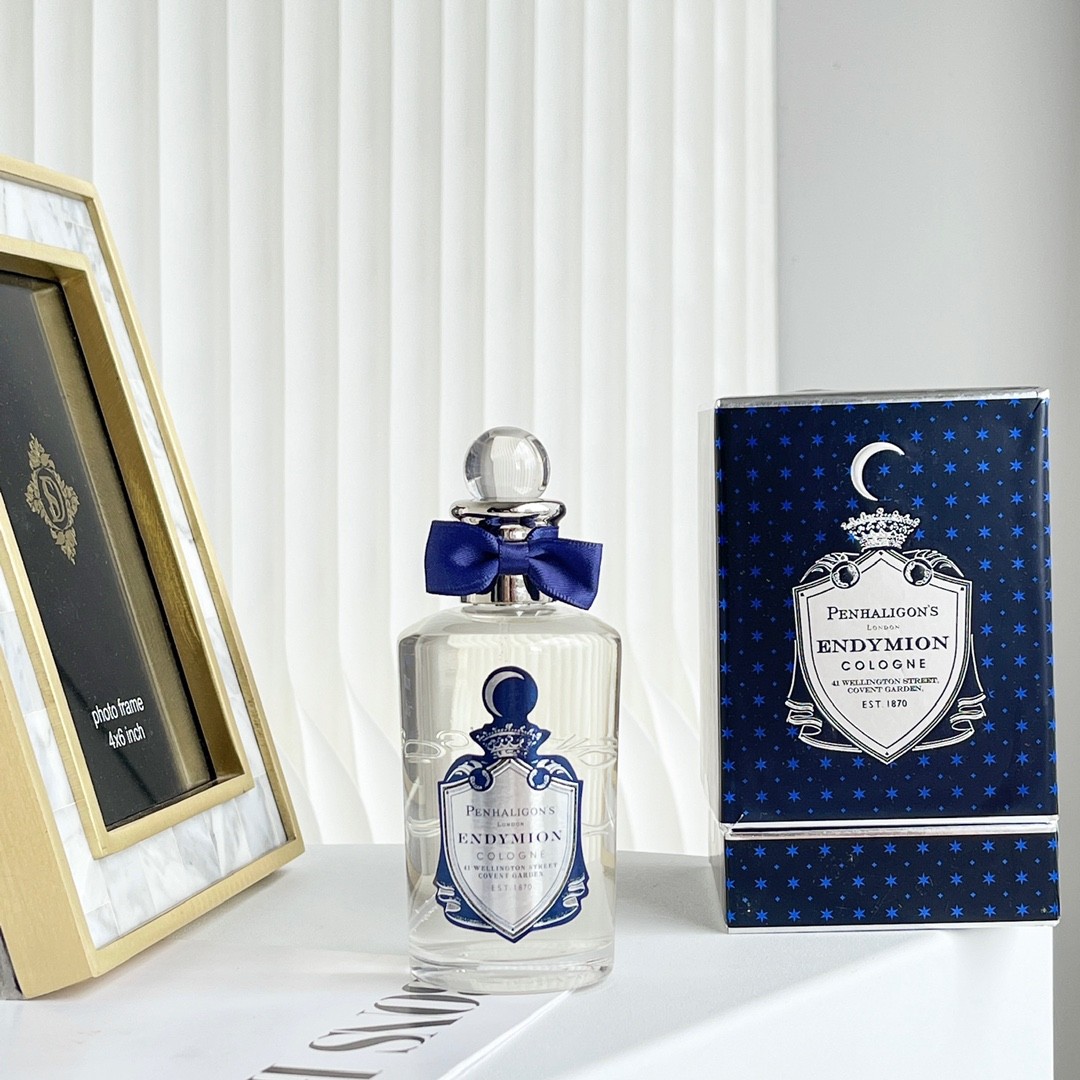 潘海利根牧羊少年香水100ml潘海利根牧羊少年（Penhaligon's Endymion）特点：俊美、阳光、绅士香调：柑橘馥奇香调前调：橘子 香柠檬 薰衣草 鼠