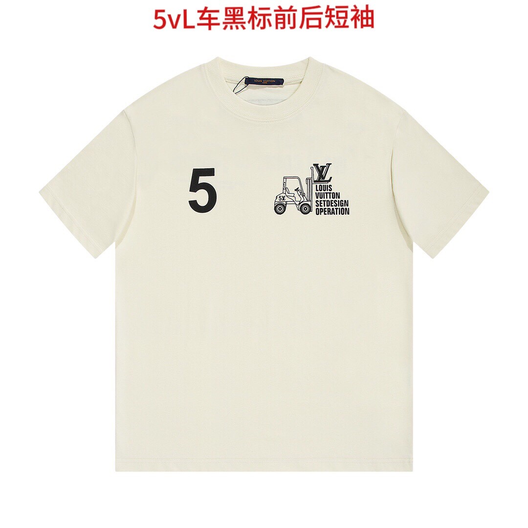 5vL车黑标前后短袖Louis Vuitton/路易威登LV 21Fw 上海走秀VIP限定款圆领短袖T恤版型轻松休闲,不紧身也不宽松,正常版型。正反面1V工作室大型单色印花,倡导了“ Stay there,we' 11 come to you,在这里,我们会你的存在意义Size: M-4xl颜色，杏色